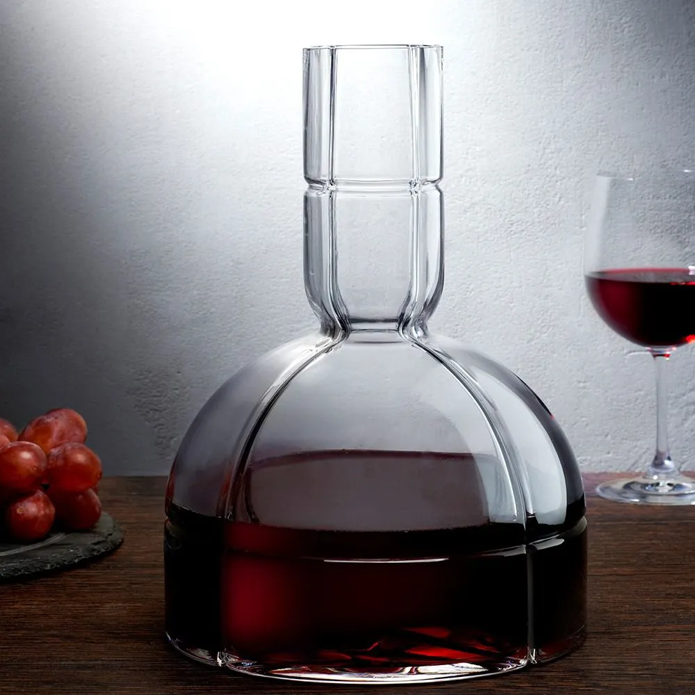 Wine Carafe, O2