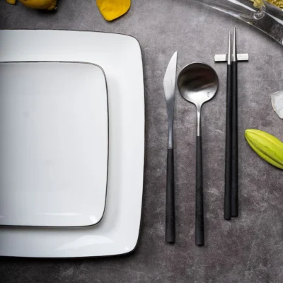 Maestro Plate Square Sm