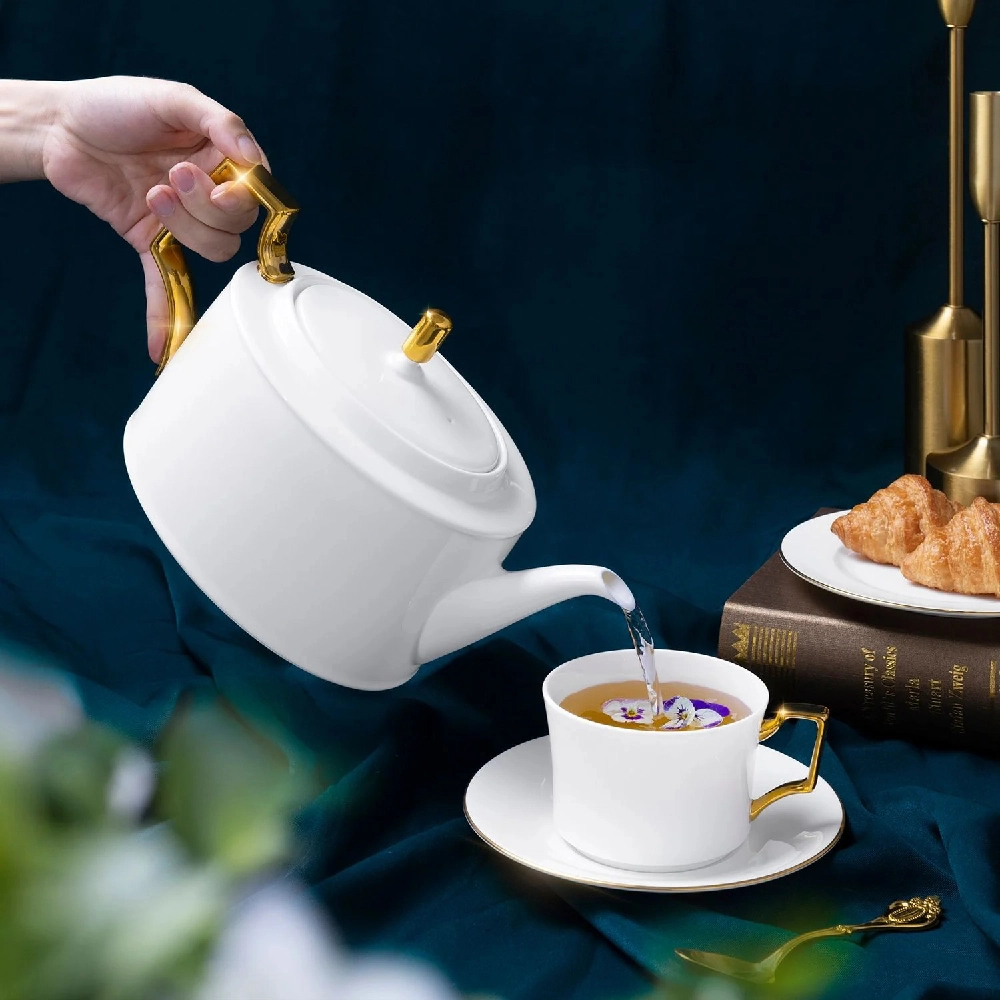 Accompanist Teapot W/Cover