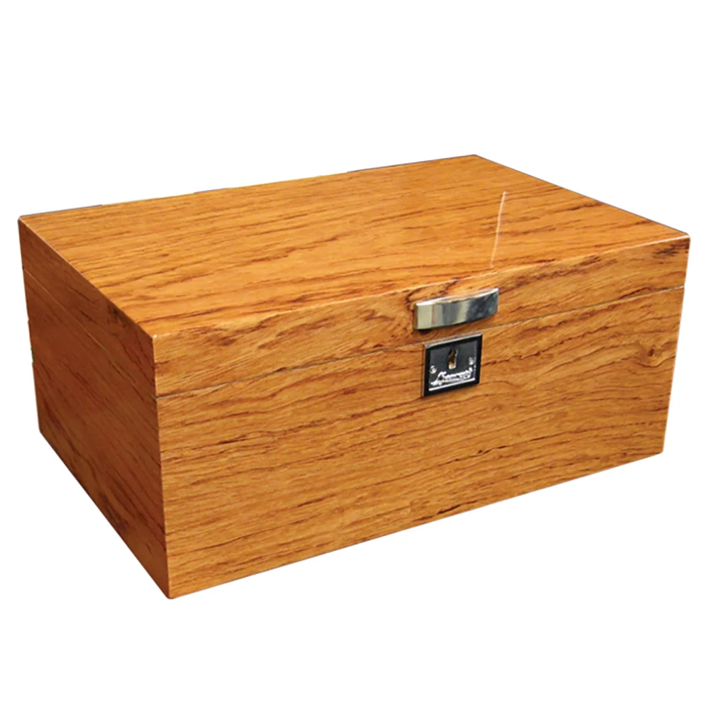Humidor With Tray